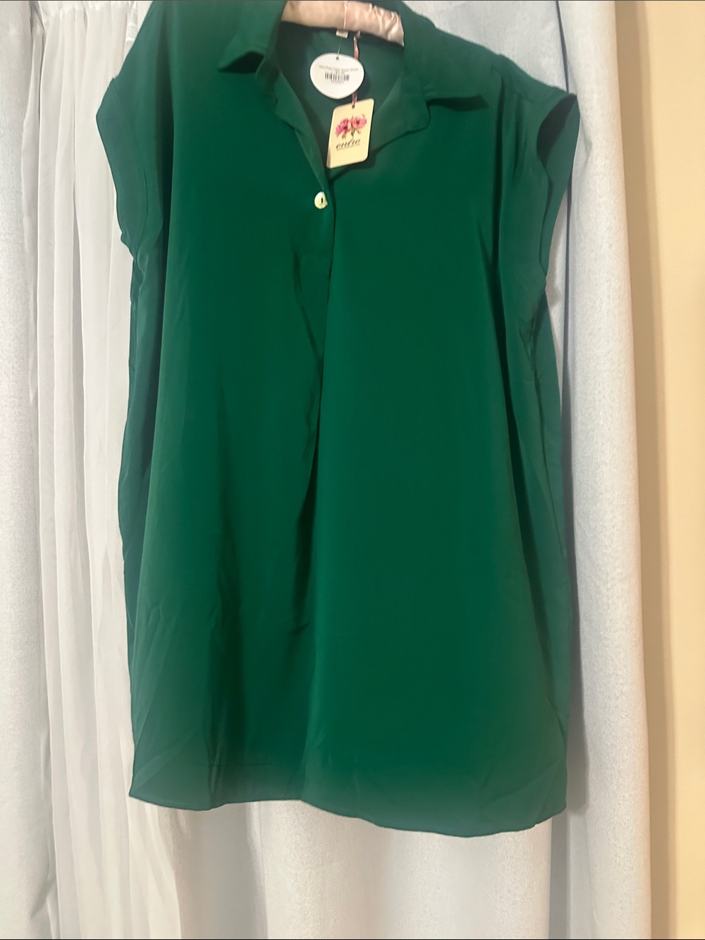 entro Deep Green Cap Sleeve Button-Front Blouse